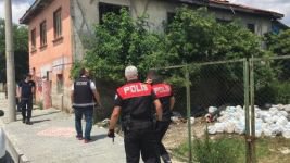 NARKOTİK TİMLERİ KENTİ DİDİK DİDİK ETTİ