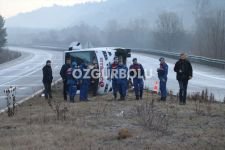 OTOBÜS DEVRİLDİ, 10 KİŞİ YARALANDI