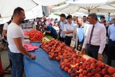 “ÖZELLİKLE PAZAR ESNAFLARINI DOLAŞIYORLAR”