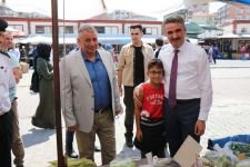 “ÖZELLİKLE PAZAR ESNAFLARINI DOLAŞIYORLAR”
