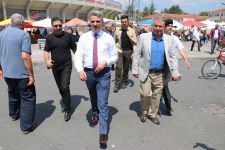 “ÖZELLİKLE PAZAR ESNAFLARINI DOLAŞIYORLAR”