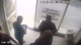 POLİSİ ARADI DİYE HASTANELİK OLDU