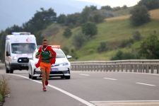 ŞEHİTLERE VEFA İÇİN KOŞUYOR