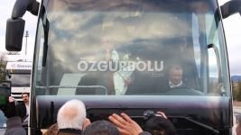 TANJU ÖZCAN'I YÜZLERCE KİŞİ KARŞILADI