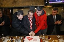 TANJU ÖZCAN TARAFTARLARLA BİR ARAYA GELDİ