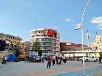 TARİHİN YIKILIŞINI İZLEDİLER