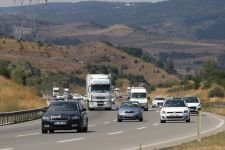 TATİLCİLER YOĞUNLUK YARATIYOR