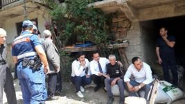 TORUNUNU VURUP İNTİHAR ETTİ