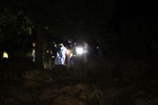 UÇURUMUN KENARINDA 12 SAAT BEKLEDİ