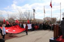 ÜNİVERSİTELİLERDEN DESTEK