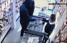 VİDEO HABER - YABANCI UYRUKLULAR HIRSIZLIK MESAİSİNDE