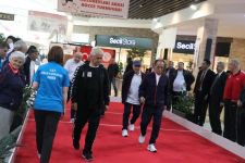 YAŞLARINA RAĞMEN KIYASIYA MÜCADELE ETTİLER