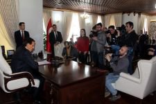 YENİ VALİ GÖREVE BAŞLADI