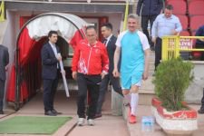 YEŞİL SAHALARDA BİR ARAYA GELDİLER