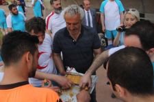 YEŞİL SAHALARDA BİR ARAYA GELDİLER