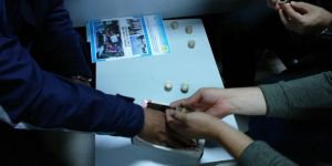 ZABITA DİLENCİLERİ TOPLADI