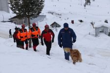 2 METRE KARDA BÖYLE KURTARILDILAR