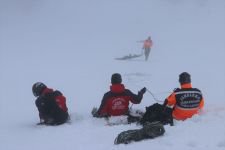 2 METRE KARDA BÖYLE KURTARILDILAR