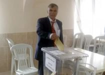 30 YILLIK MUHTAR 7'İNCİ KEZ SEÇİLDİ