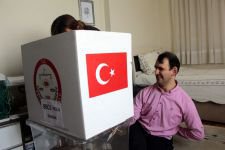 94 SEÇMEN SEYYAR SANDIKTA OY KULLANDI
