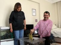 94 SEÇMEN SEYYAR SANDIKTA OY KULLANDI