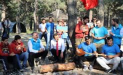 ADALET BAKANI BOLU'DA GENÇLERLE BULUŞTU