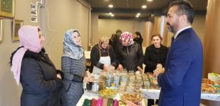 AK KADINLARDAN 'YERLİ MALI' KERMESİ