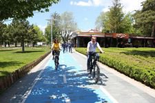 BAŞKAN ÖZCAN ARILAR İÇİN PEDAL ÇEVİRDİ