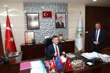 BAŞKAN ÖZCAN'DAN 23 NİSAN JESTİ