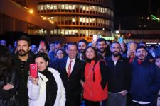 BİNLERCE KİŞİ KONSERE AKIN ETTİ