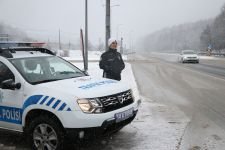 BOLU DAĞI'NDA KAR YAĞIŞI ETKİLİ OLUYOR