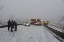 BOLU DAĞI'NDA ULAŞIM KAPANIP AÇILIYOR