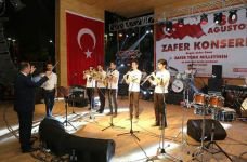 BOLU ZAFERİ KUTLADI !