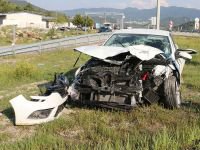 OTOMOBİLLE TIR ÇARPIŞTI