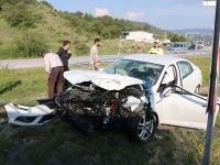 OTOMOBİLLE TIR ÇARPIŞTI