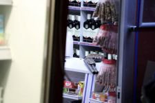 CEZAYI DUYDU, POMPALIYLA MARKETİ BASTI