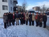 CHP'Lİ KADINLAR KAR KIŞ DİNLEMİYOR
