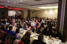 CUMHUR'DAN GÖVDE GÖSTERİSİ