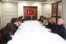 ECZACILARDAN ÖZCAN'A ZİYARET
