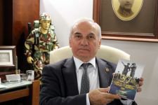 EN BÜYÜK AMACI KIBRIS'I UNUTTURMAMAK