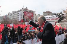 ERDOĞAN'IN MİTİNGİNDEN RENKLİ GÖRÜNTÜLER