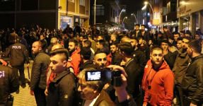 ESKİ SEVGİLİSİNİN EVİNİ BASTI