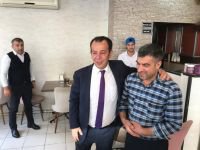 ESNAFIN AYAĞINA GİTTİ, DERT DİNLEDİ