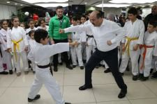 FATİH METİN BOKS ELDİVENLERİNİ GİYDİ