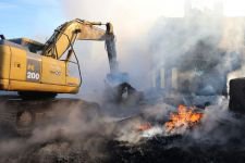 FECİ YANGINDA KÜLE DÖNDÜ