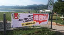 GAZETECİLER PİKNİKTE BULUŞTU..