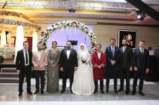 GENÇ ÇİFTE MUTLULUKLAR DİLERİZ
