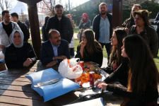 GENÇLERDEN METİN'E BÜYÜK DESTEK