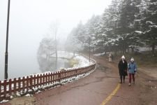 GÖLCÜK BEYAZA BÜRÜNDÜ