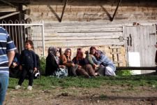 YANGINI GÖZYAŞLARI İÇİNDE İZLEDİLER